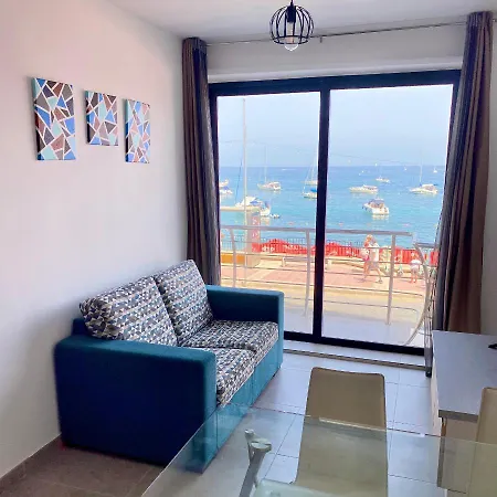 F1 2 St Julians, Private Room, Bathroom & Living Shared St. Julian's